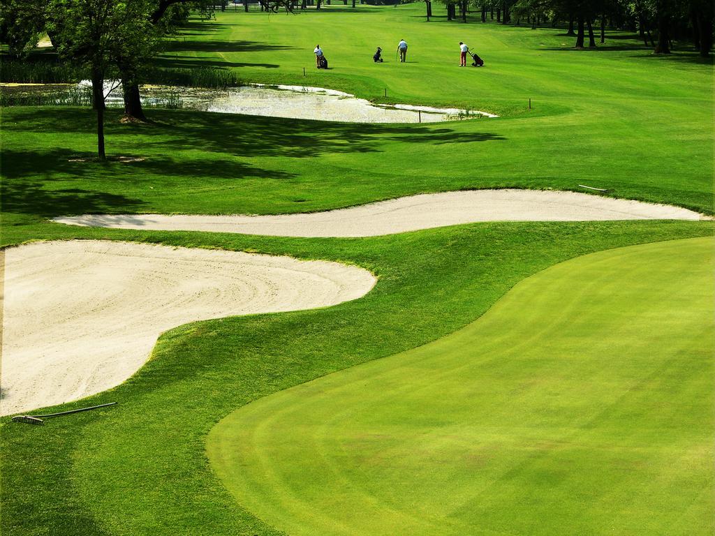 Hotel Villa Condulmer Mogliano Veneto Exterior foto Golf course