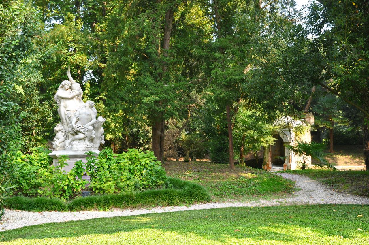 Hotel Villa Condulmer Mogliano Veneto Exterior foto The park